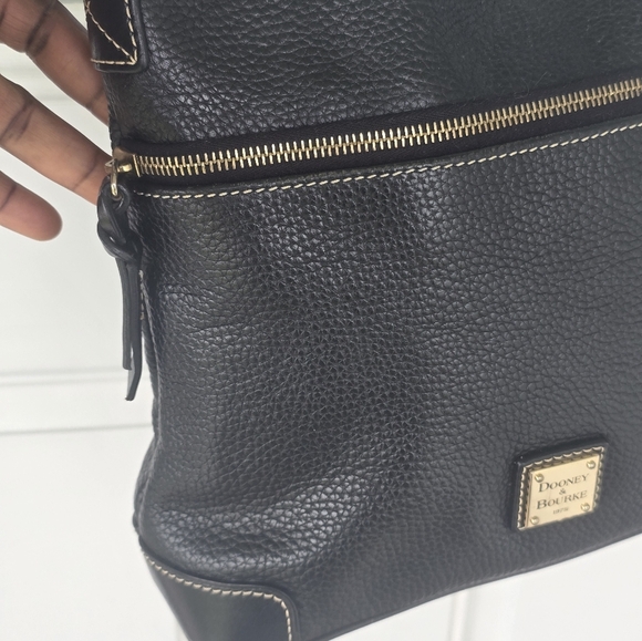 Dooney & Bourke Black Pebble Grain Crossbody Shoulder Bag Black Pockets - Picture 6 of 16